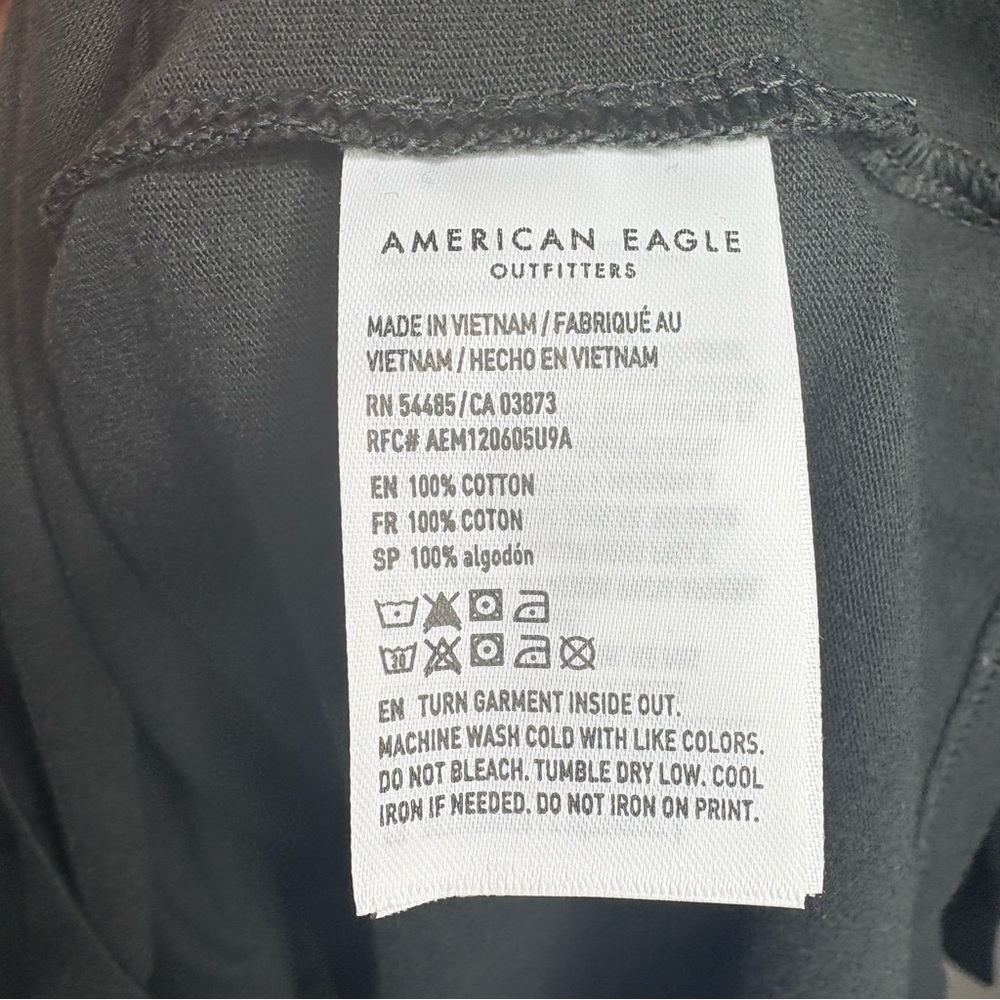 NWT American Eagle AE Photoreal Black Super Soft Long Sleeve Shirt Large - Picture 6 of 8
